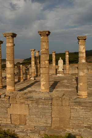  Baelo Claudia´s Roman Columns in Bolonia